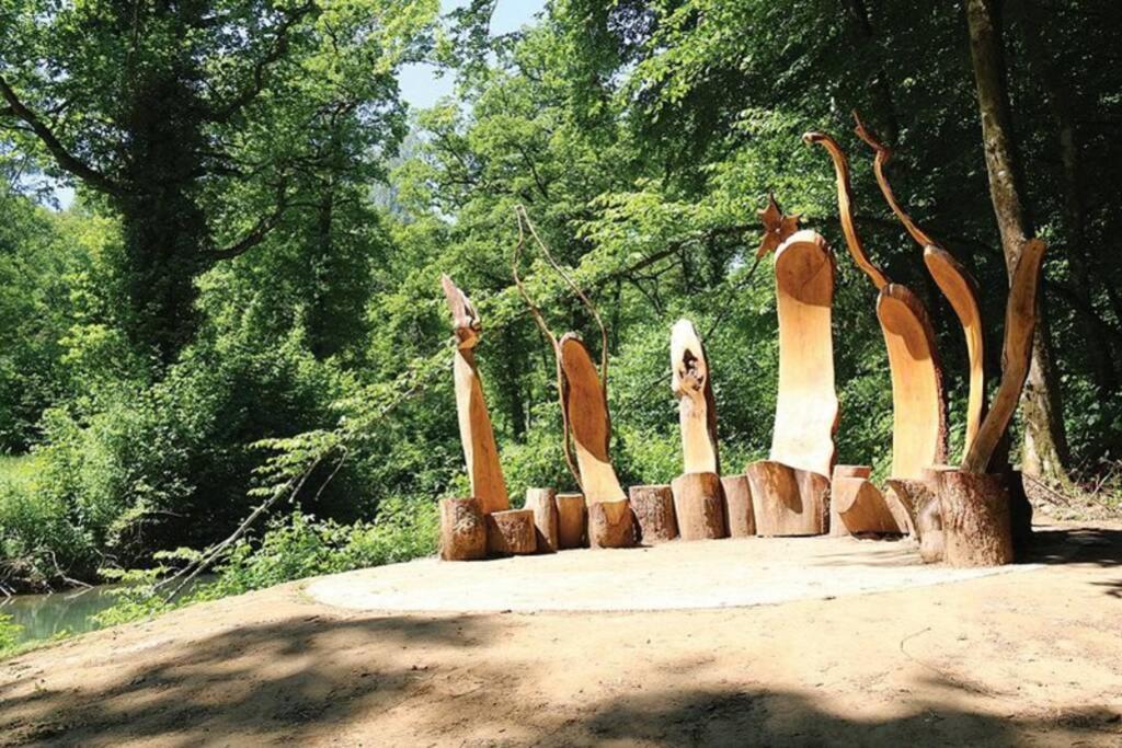 Le Repaire Des Belettes Vallee De Rabais Virton Luaran gambar